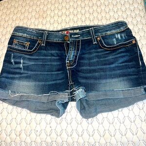 BKE Stella cuffed raw hem shorts sz 30